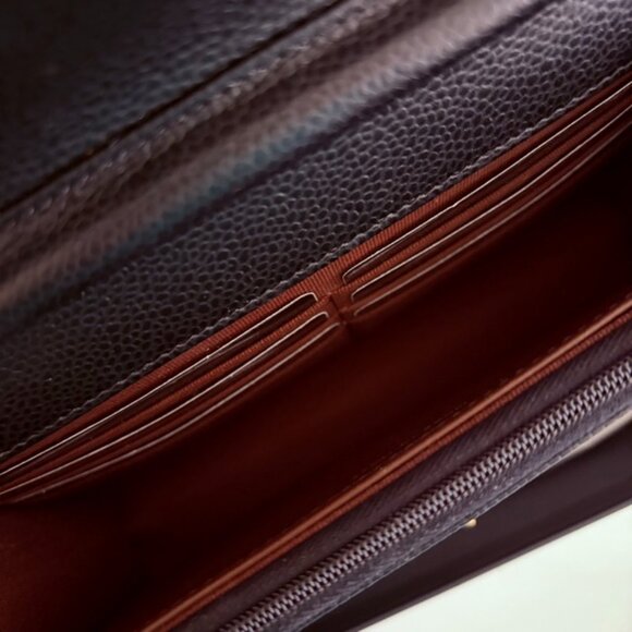 NEW Chanel WOC - 25B - Black Caviar Gold Hardware - Turnlock Closure - Picture 7 of 7